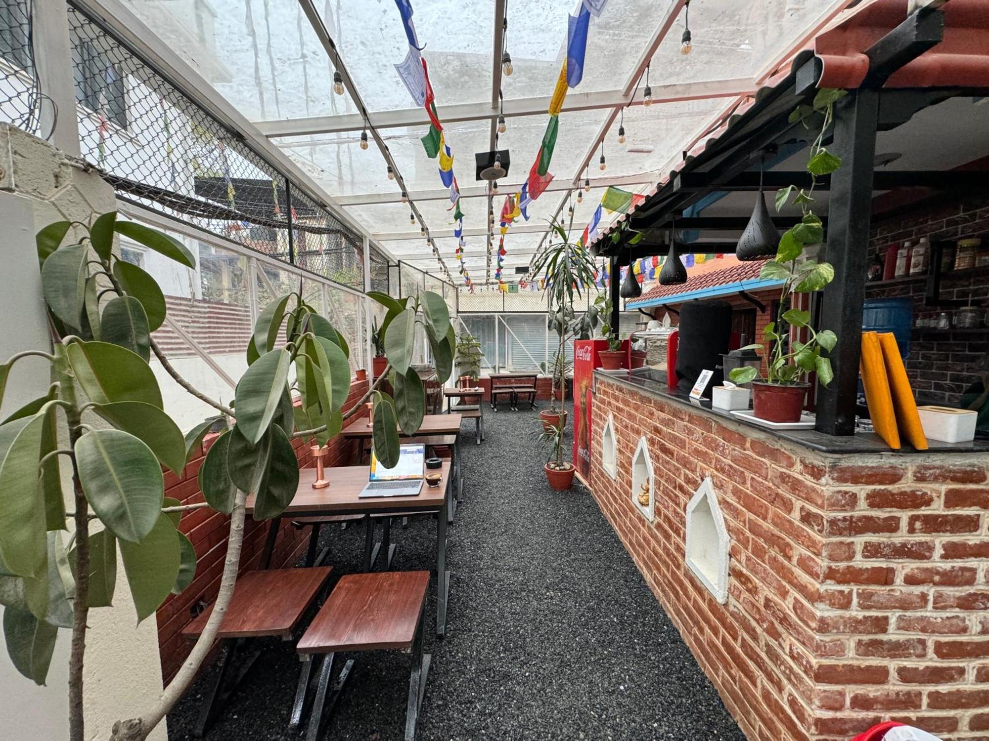 Hello Ktm Hostel カトマンズ エクステリア 写真