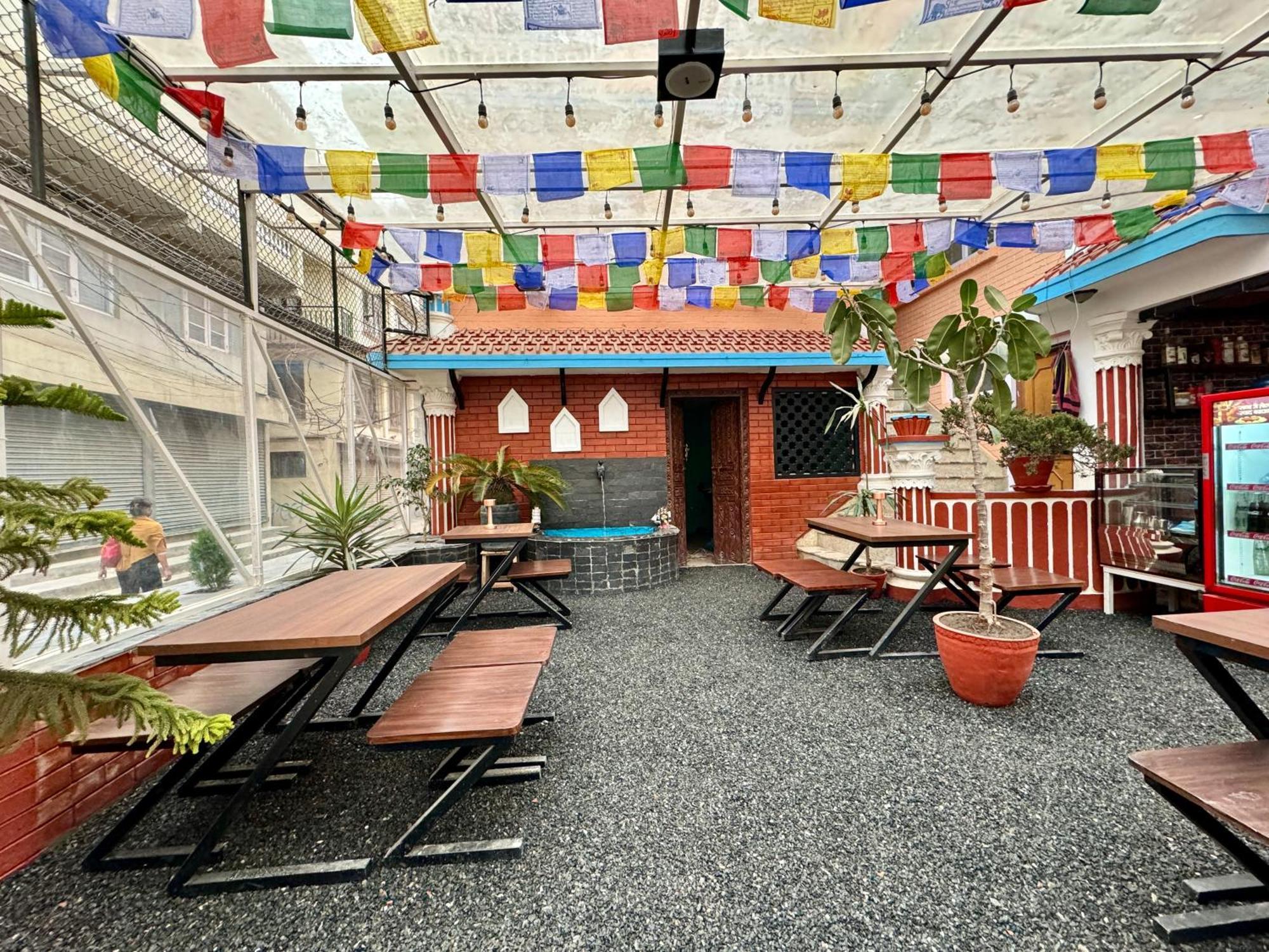 Hello Ktm Hostel カトマンズ エクステリア 写真