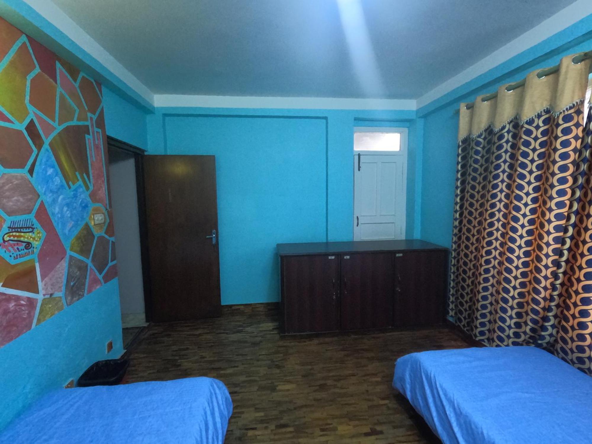 Hello Ktm Hostel カトマンズ エクステリア 写真