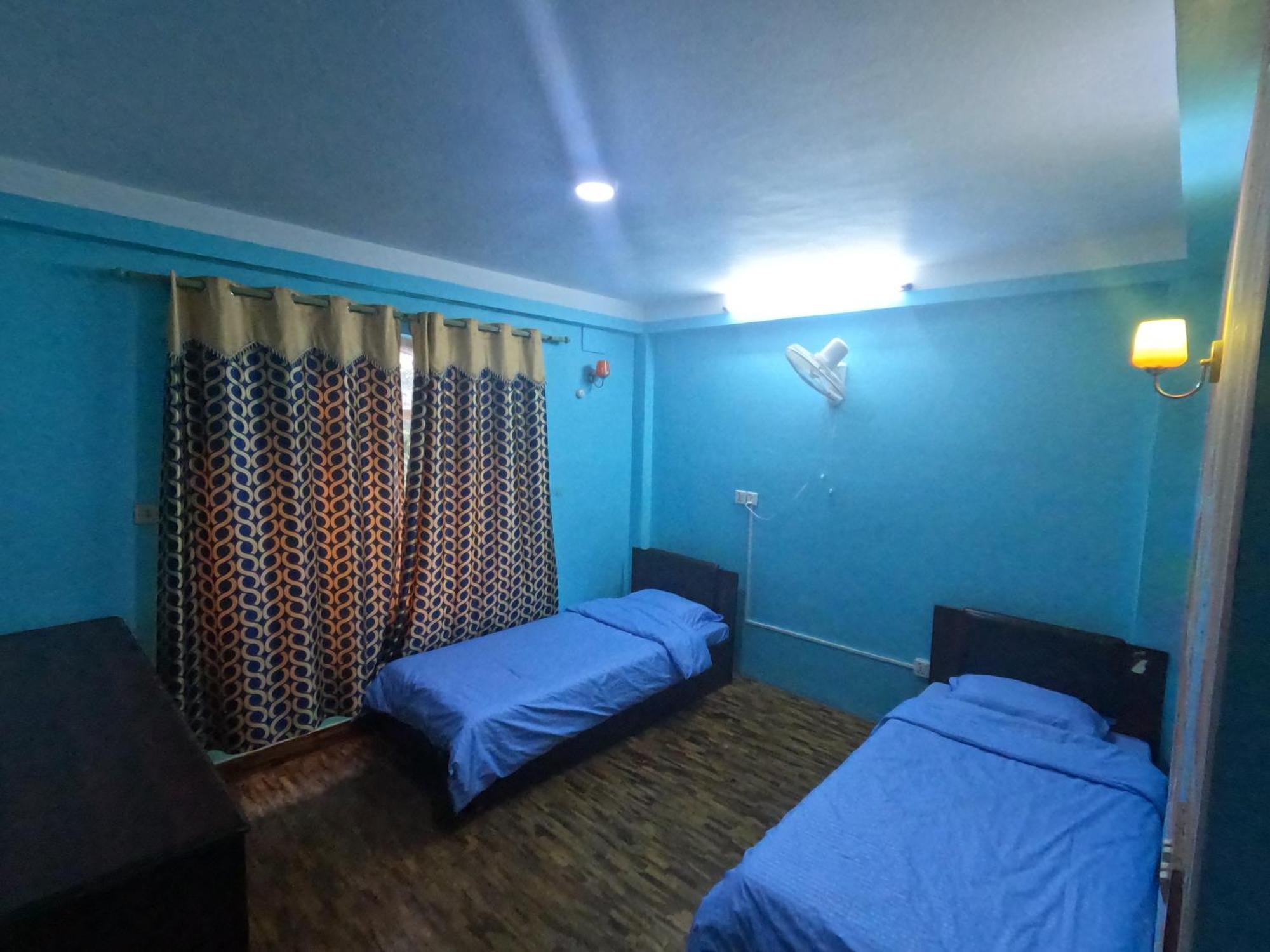 Hello Ktm Hostel カトマンズ エクステリア 写真