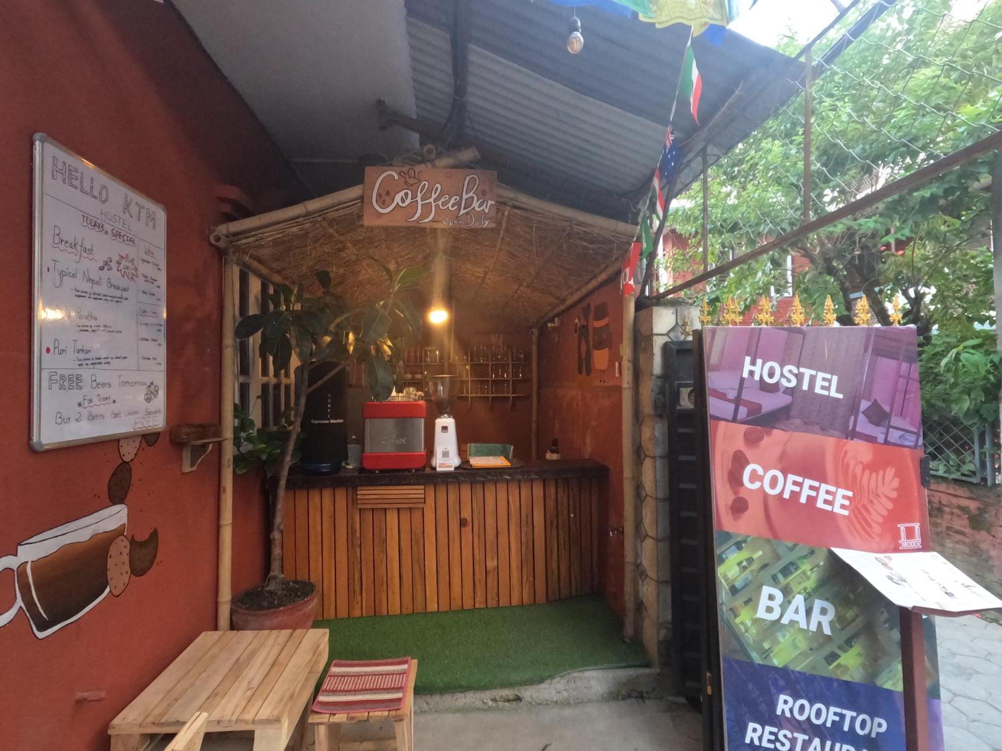 Hello Ktm Hostel カトマンズ エクステリア 写真