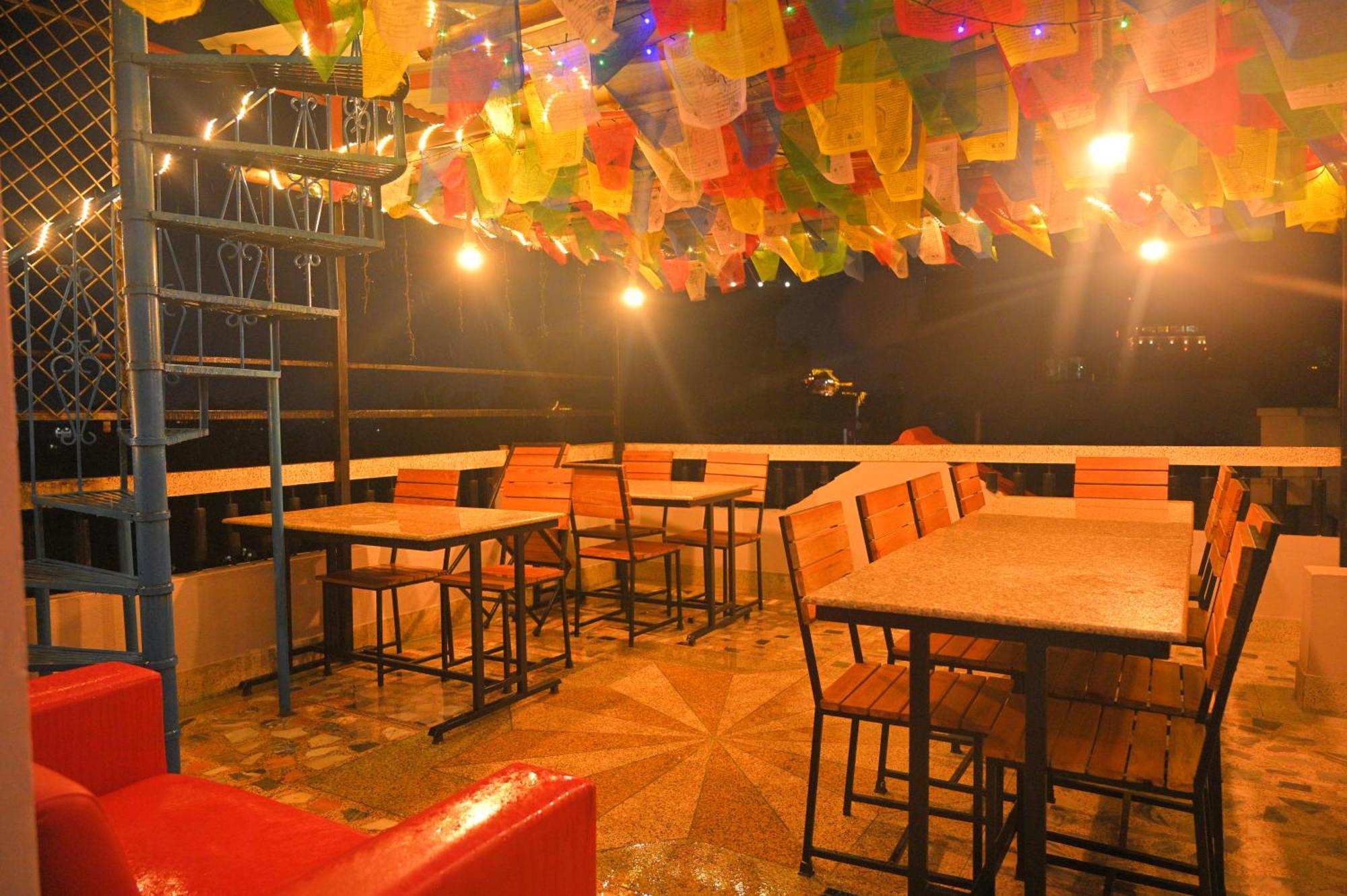 Hello Ktm Hostel カトマンズ エクステリア 写真