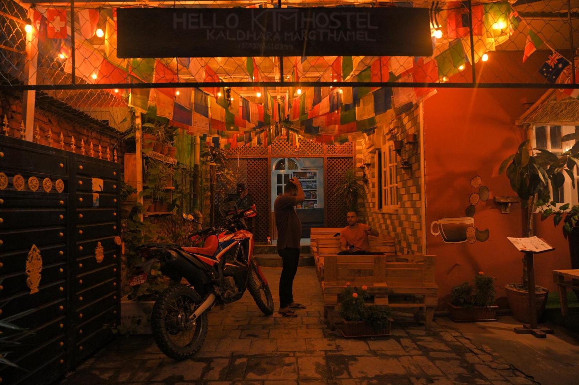 Hello Ktm Hostel カトマンズ エクステリア 写真